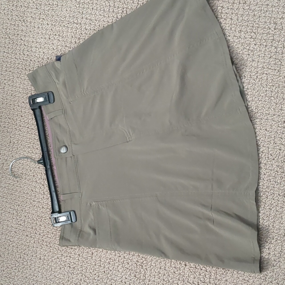 L.L. Bean Olive Green Women's Skort Size 10